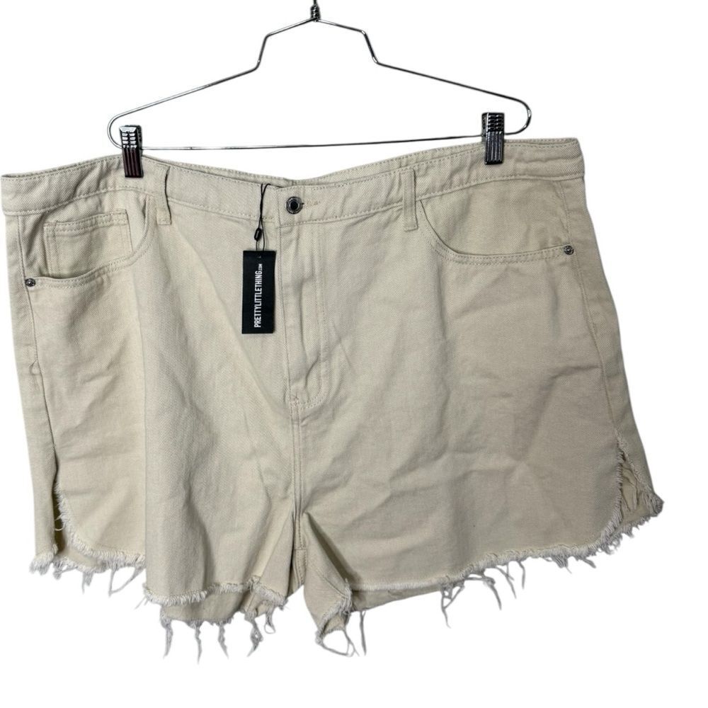 PrettyLittleThing Plus Cream Side Split Denim Shorts Size 20